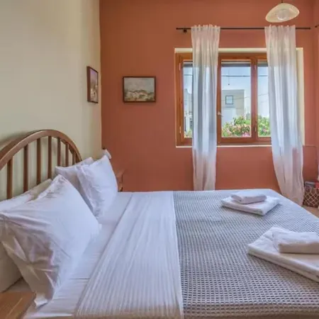 Bougainvillea Seaview In Milos * Adamantas (Milos)